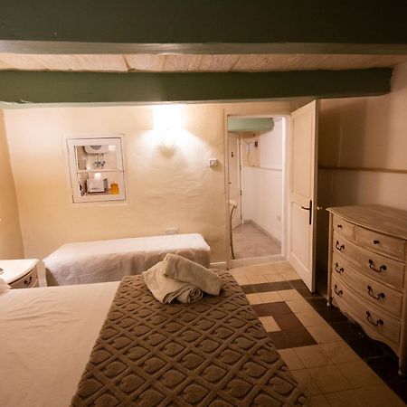 Arcanum Apartment 1 Very Close To Seafront Bus Station And Ferry To Valletta Isla Extérieur photo