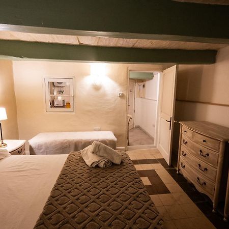 Arcanum Apartment 1 Very Close To Seafront Bus Station And Ferry To Valletta Isla Extérieur photo