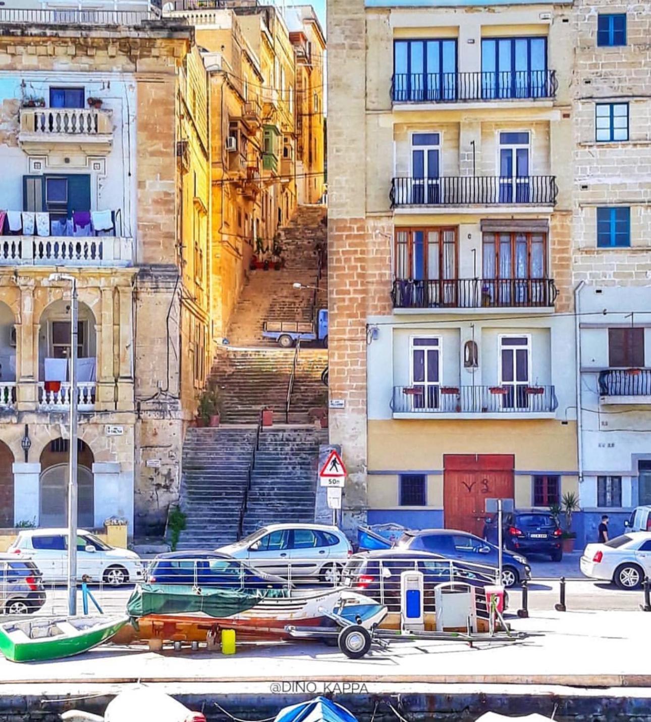 Arcanum Apartment 1 Very Close To Seafront Bus Station And Ferry To Valletta Isla Extérieur photo
